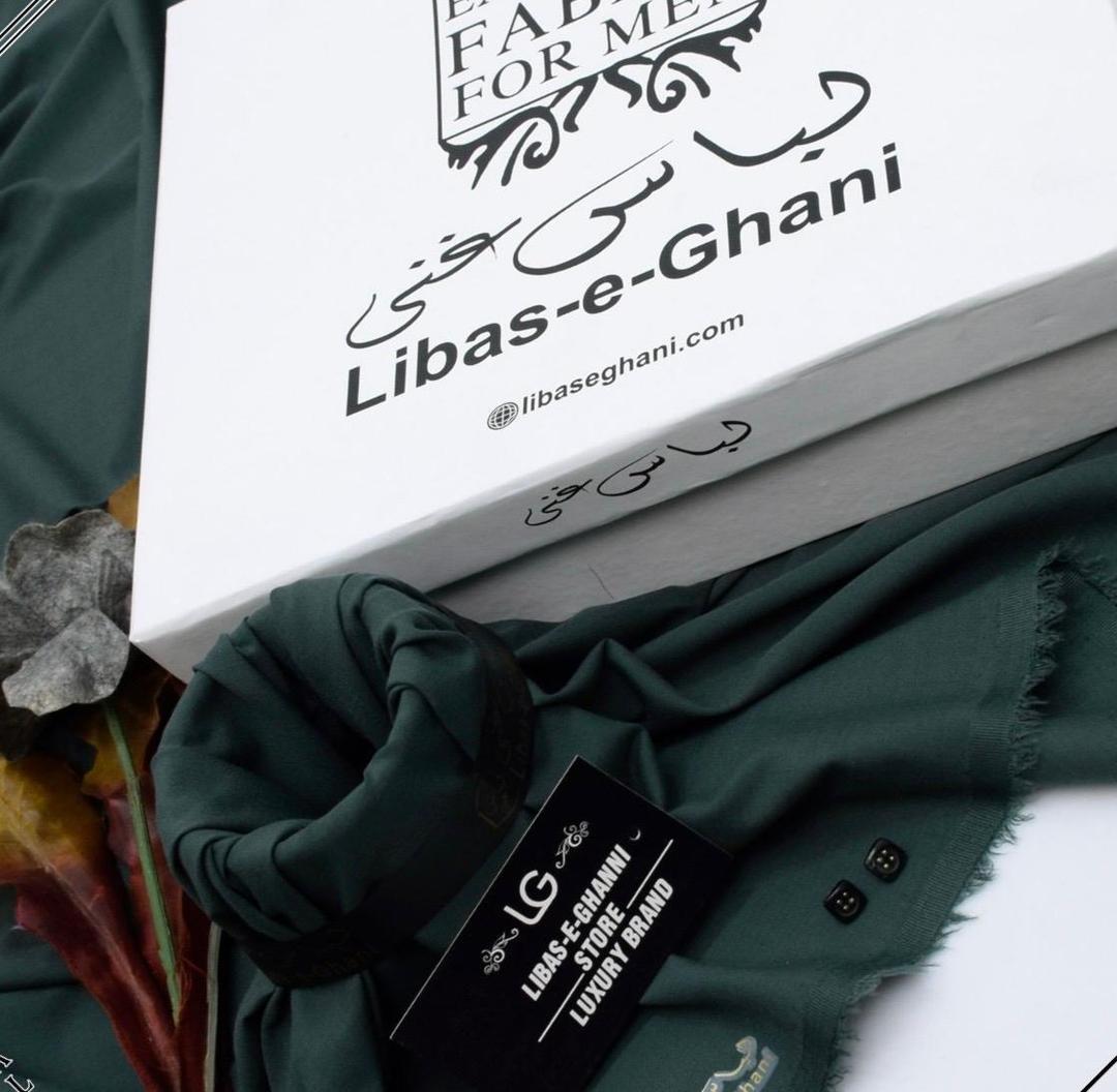 Men's Green Wash & Wear Plain Suit Winter